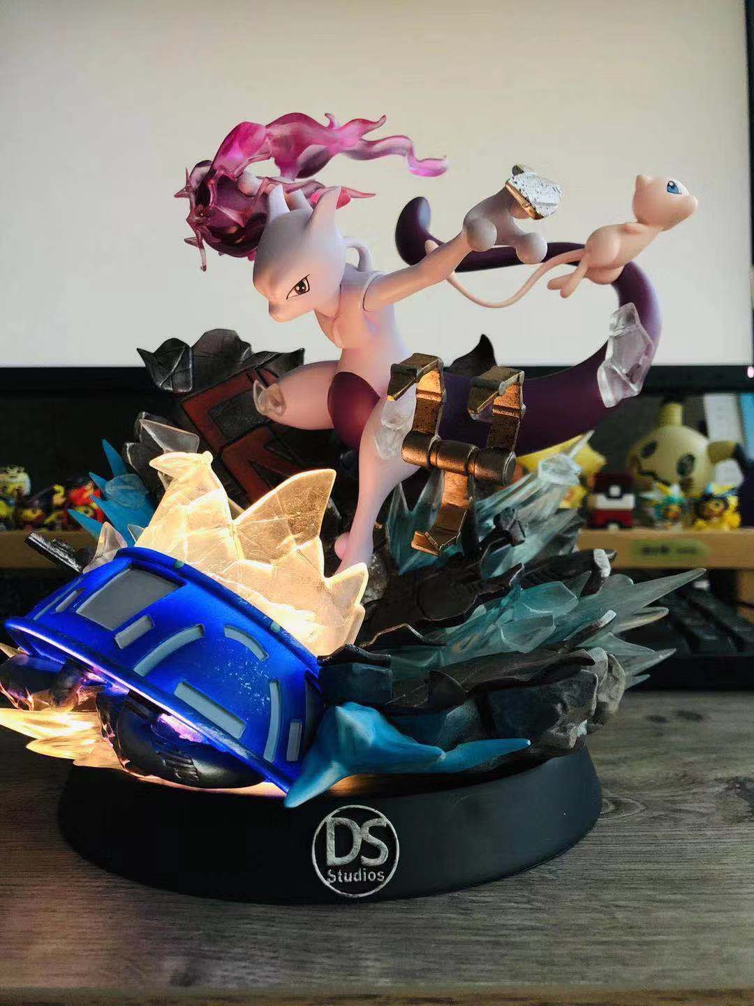 【In stock】Mewtwo/Mew-Pokemon-DS Studio