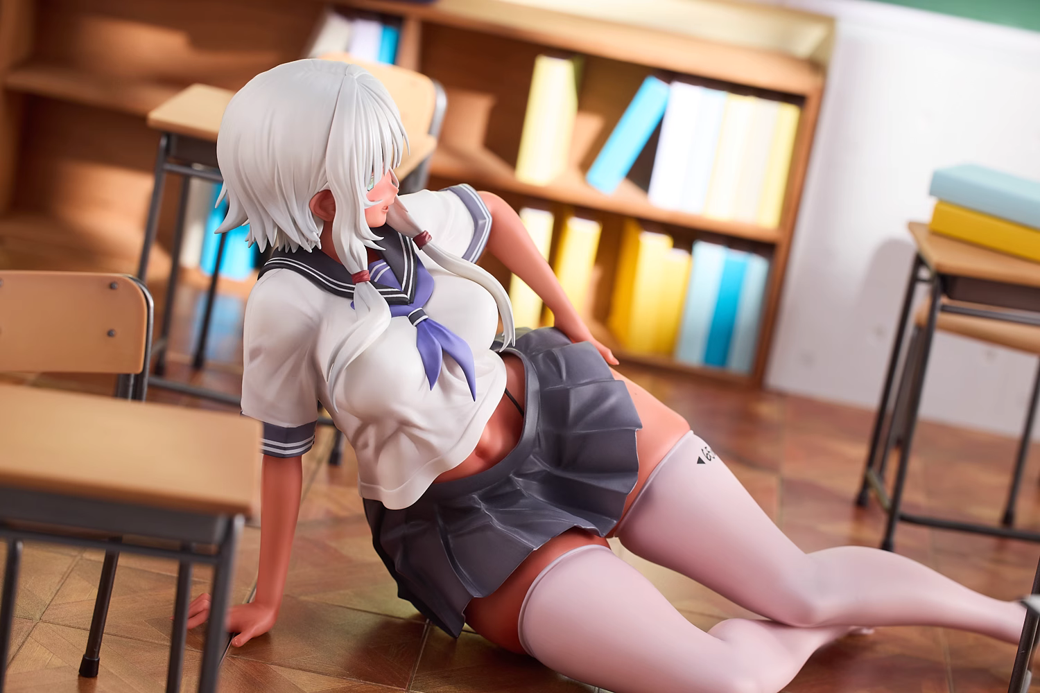 【Pre-sale closed】1/5 & 1/3.5 Scale 相座ラウラ & 肉倉色羽-足の太さがステータスになる世界-PURE Studio