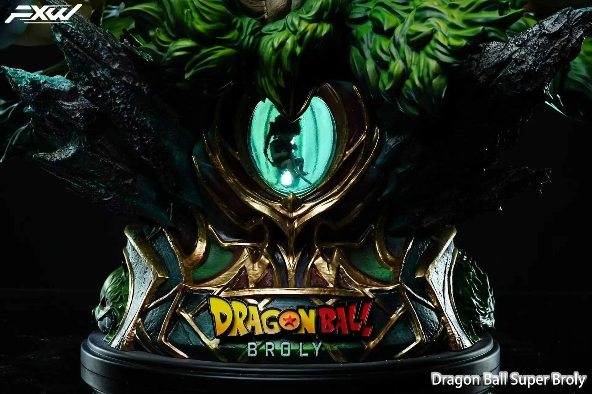 【Pre-sale】1/4 & 1/1 Scale Legendary Super Saiyan Broly with LED-FXW Studio