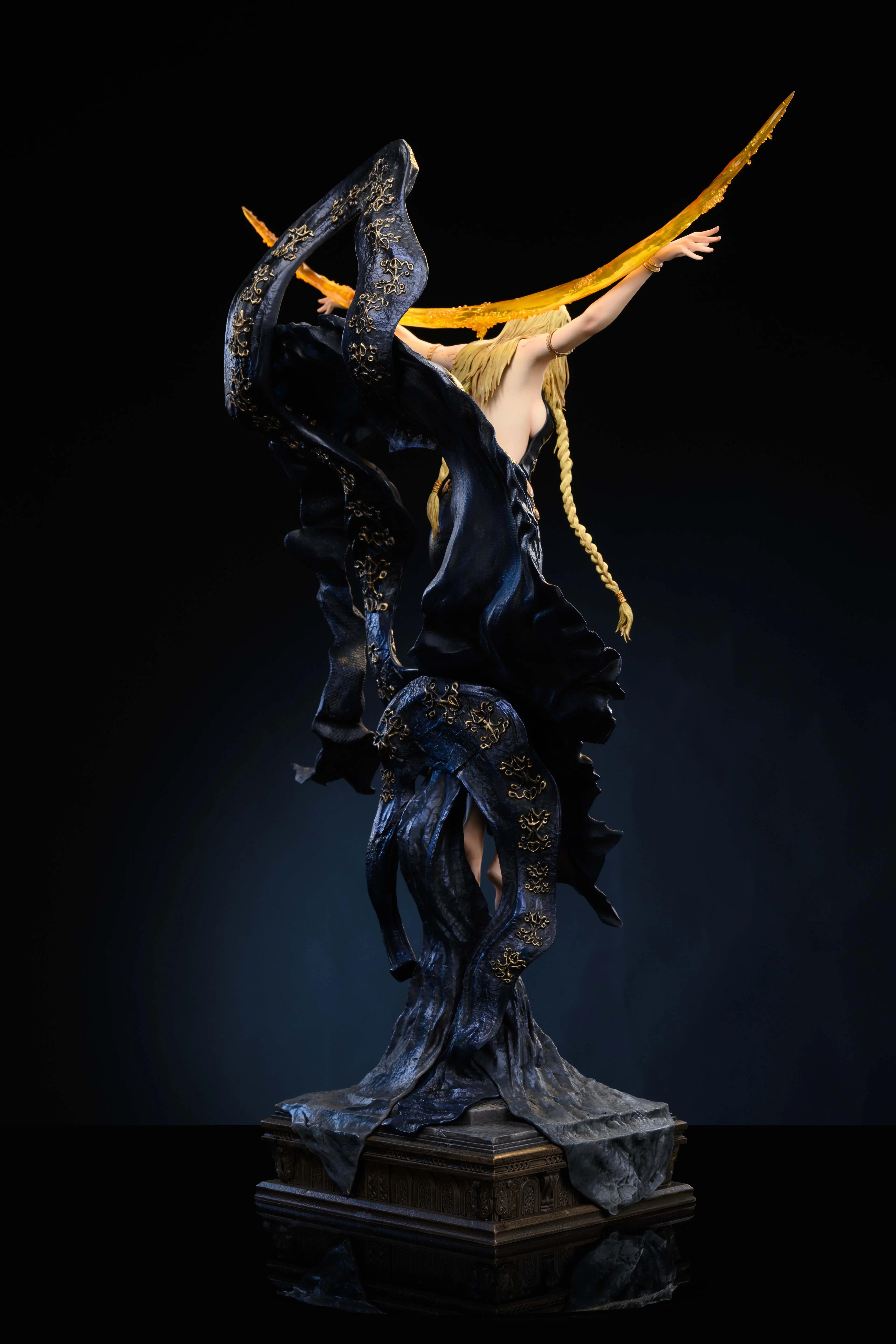 【Sold out】Queen Marika the Eternal and Radagon-ER Other Series-SWORD WING Studio