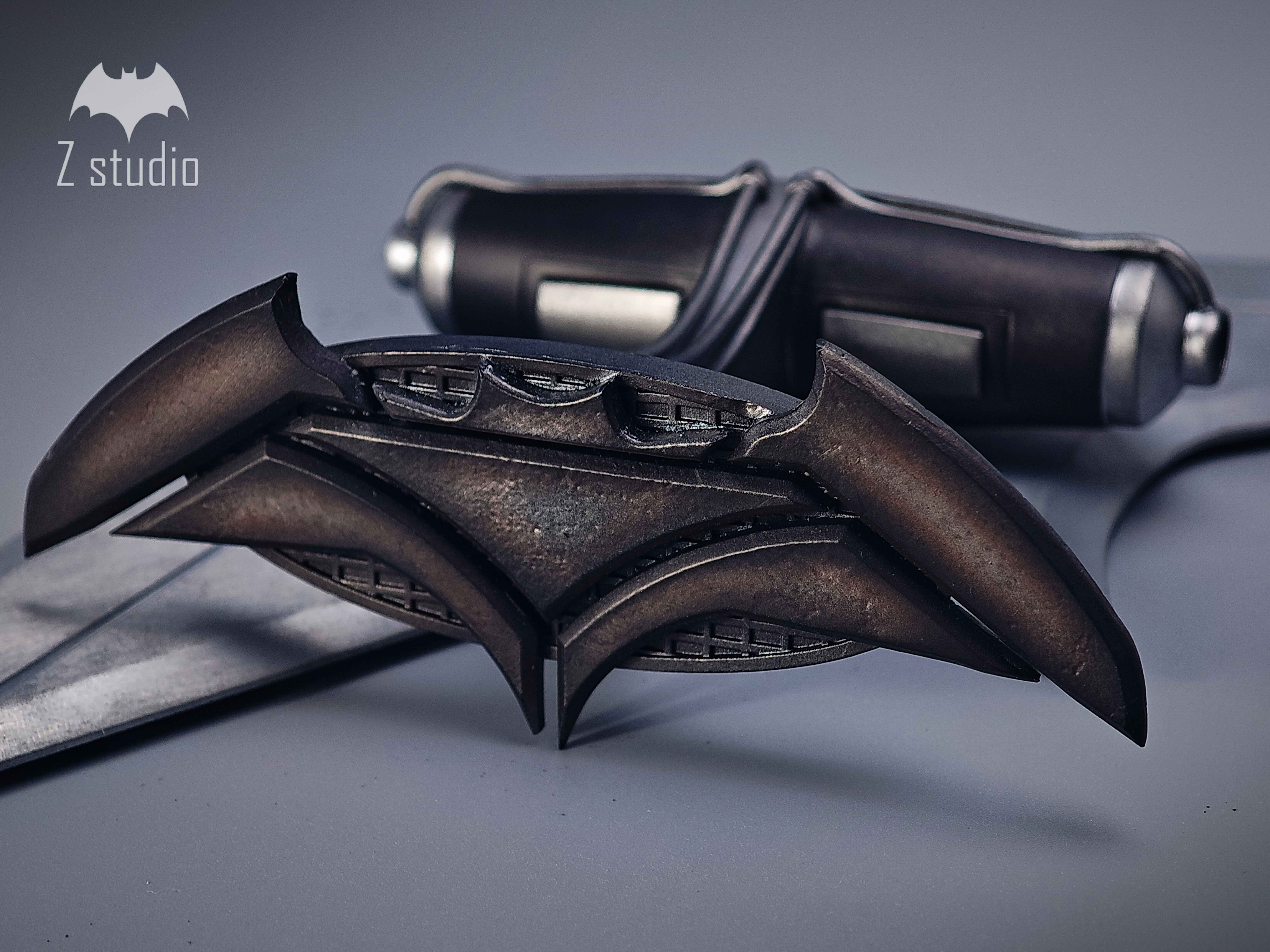 【Sold out】1/1 Scale First Series (Ben Affleck Edition) Cinematic Grade Batman Weapon Replica Collection–Other series-Z Studio