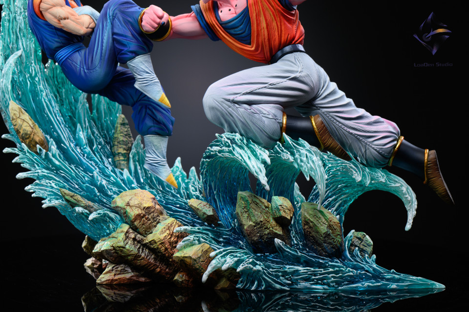 【Sold out】1/6 Scale Vegetto vs Buu with LED-LoaDen Studio