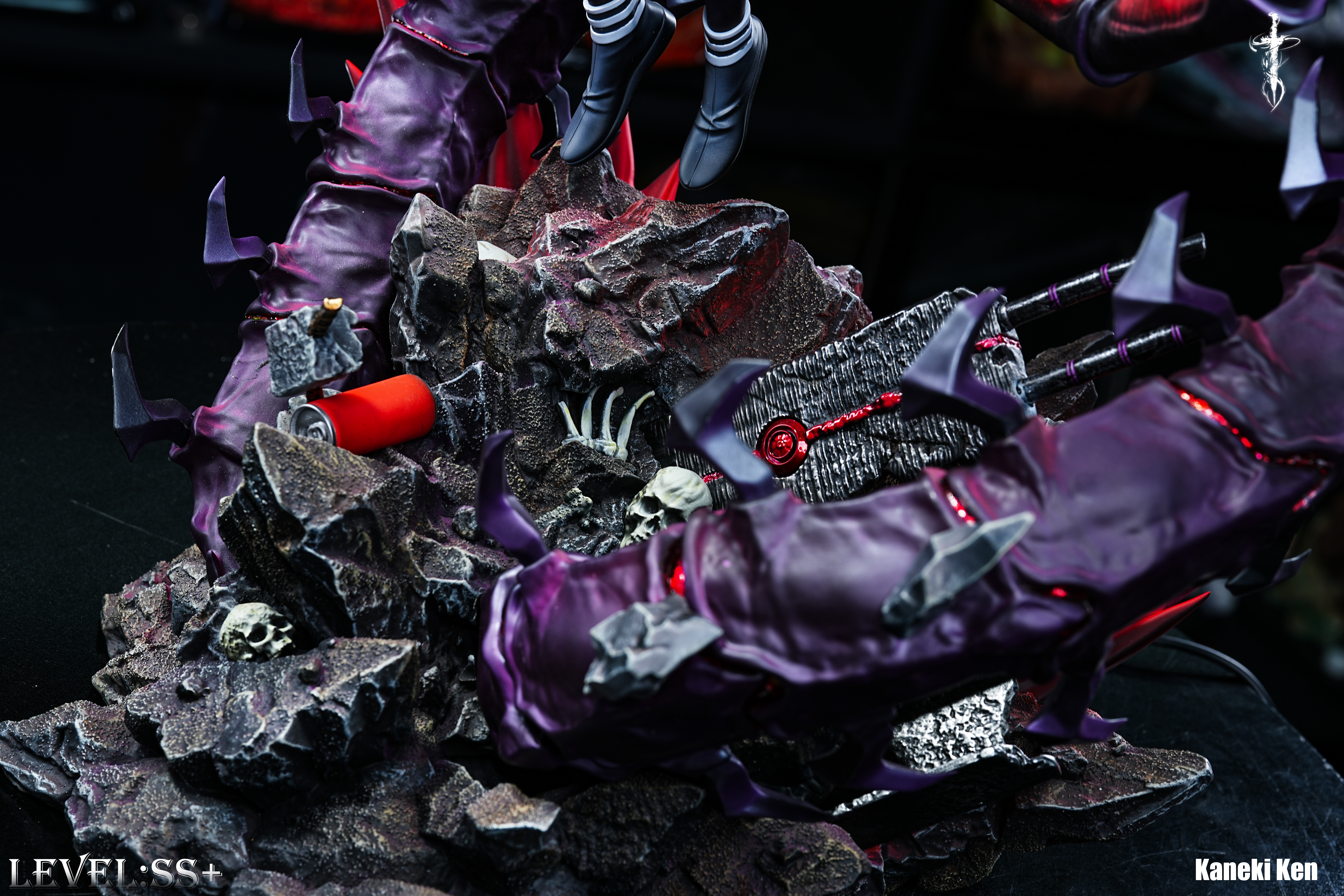 【Pre-sale】1/6 Scale Level: SS+ Kaneki Ken-Damocles Studio