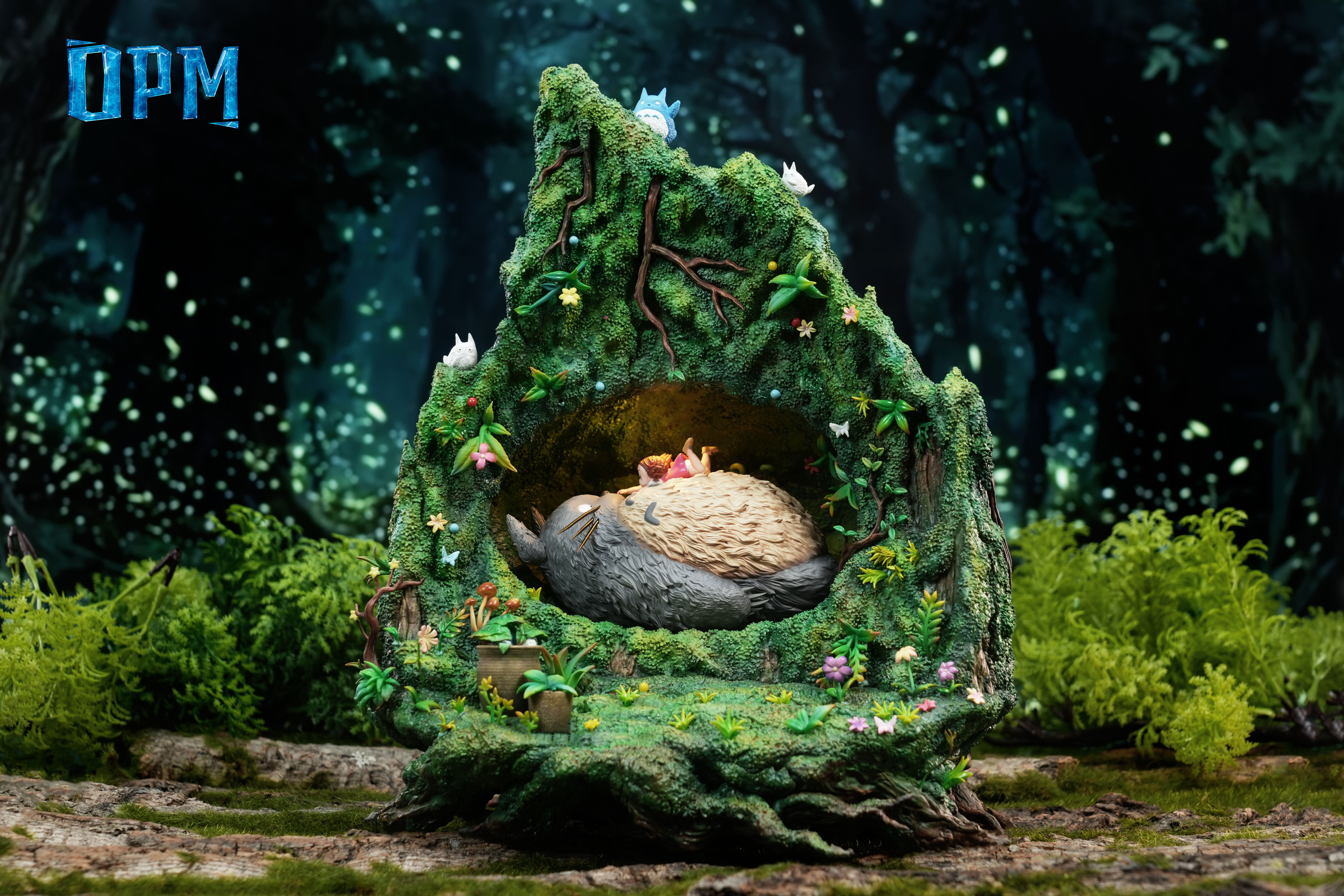【Pre-sale Closed】013 Totoro in the tree hole with LED-OPM Studio