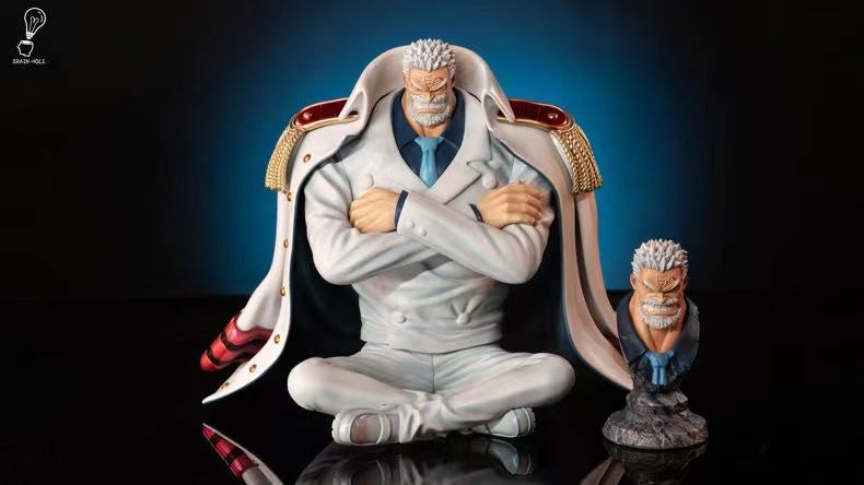【Sold out】Sitting Monkey D Garp-One Piece-Brain-Hole Studio