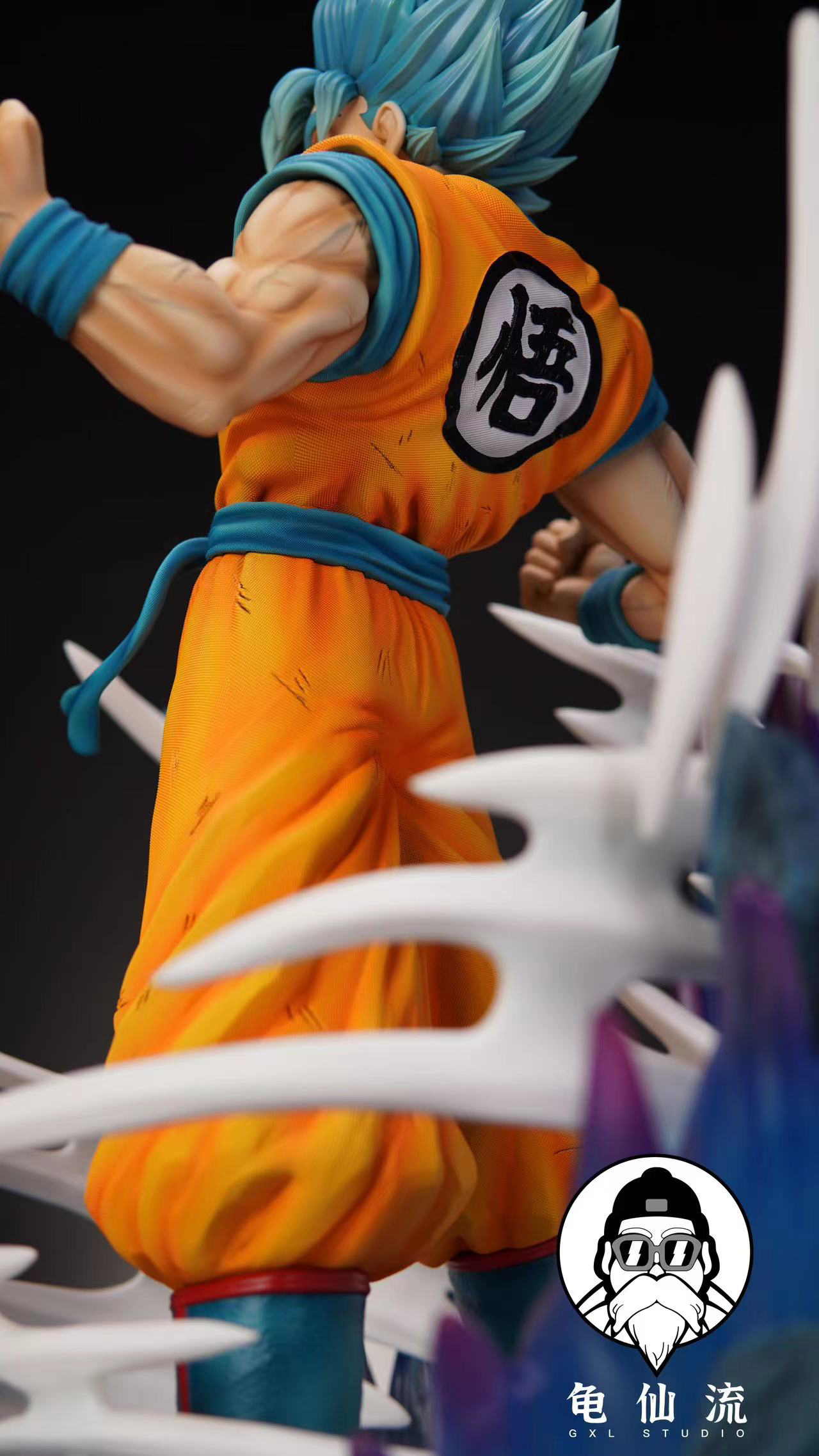 【Pre-sale】1/4 Scale Super Saiyan Blue Son Goku-GXL Studio
