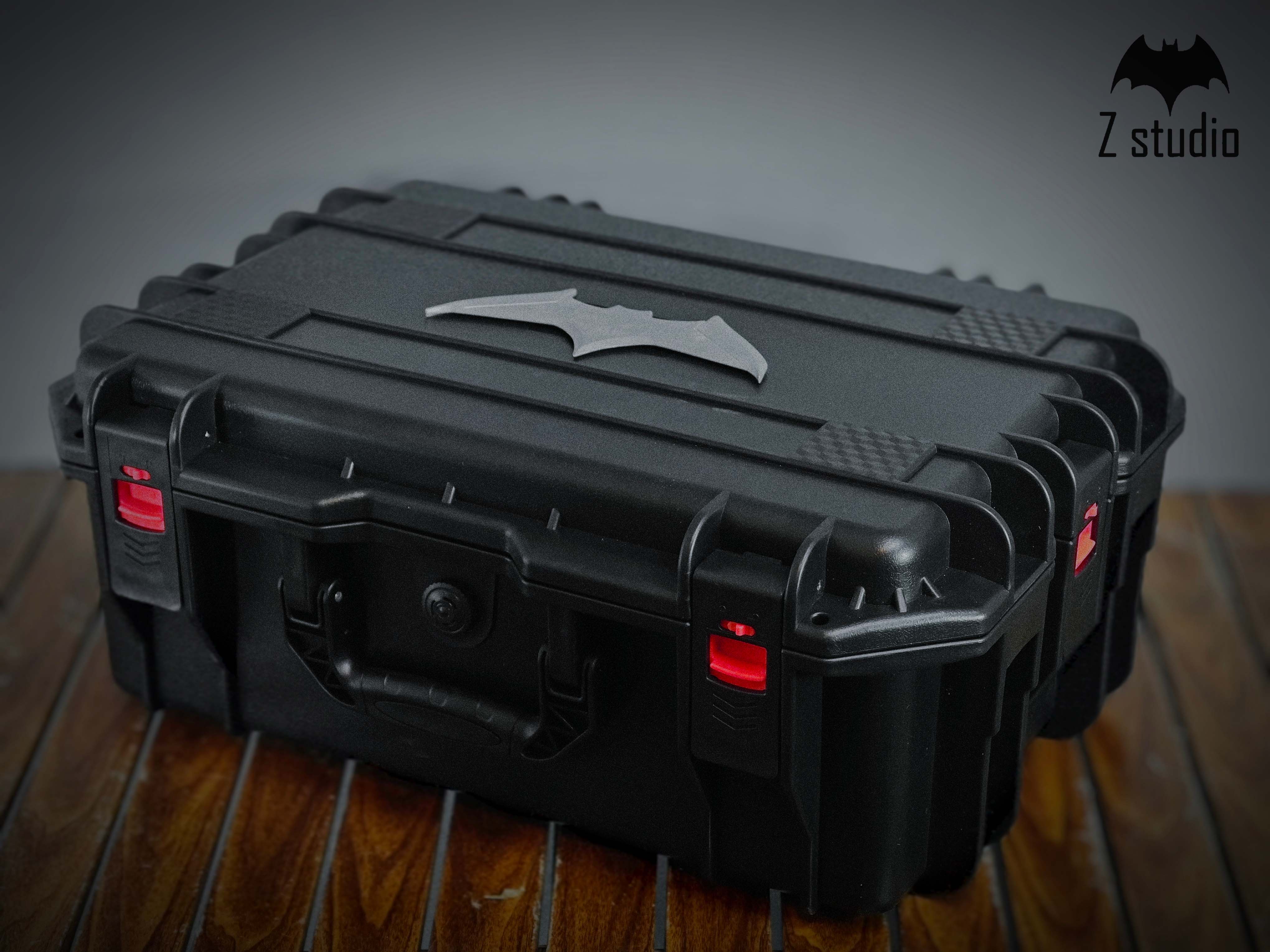 【Sold out】1/1 Scale First Series (Ben Affleck Edition) Cinematic Grade Batman Weapon Replica Collection–Other series-Z Studio